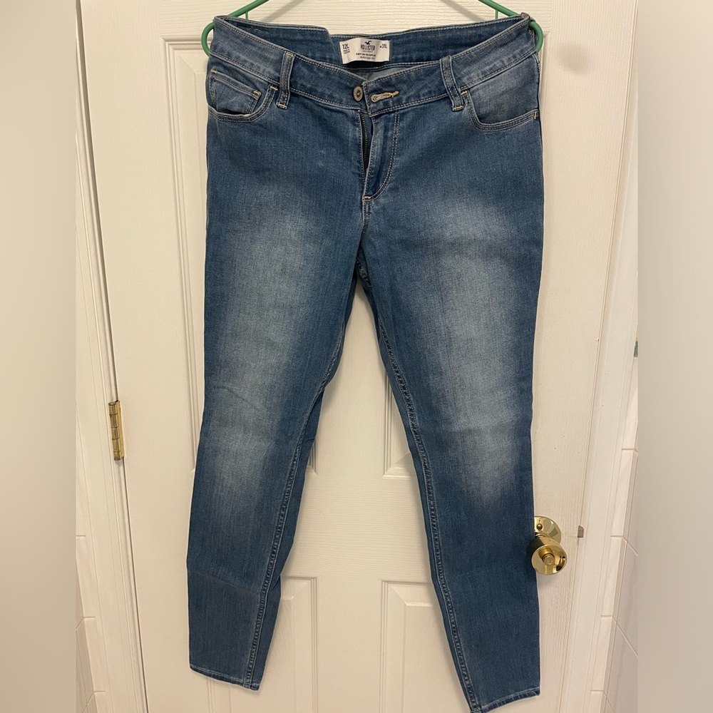 Hollister 31 long curvy low rise super skinny blue jeans